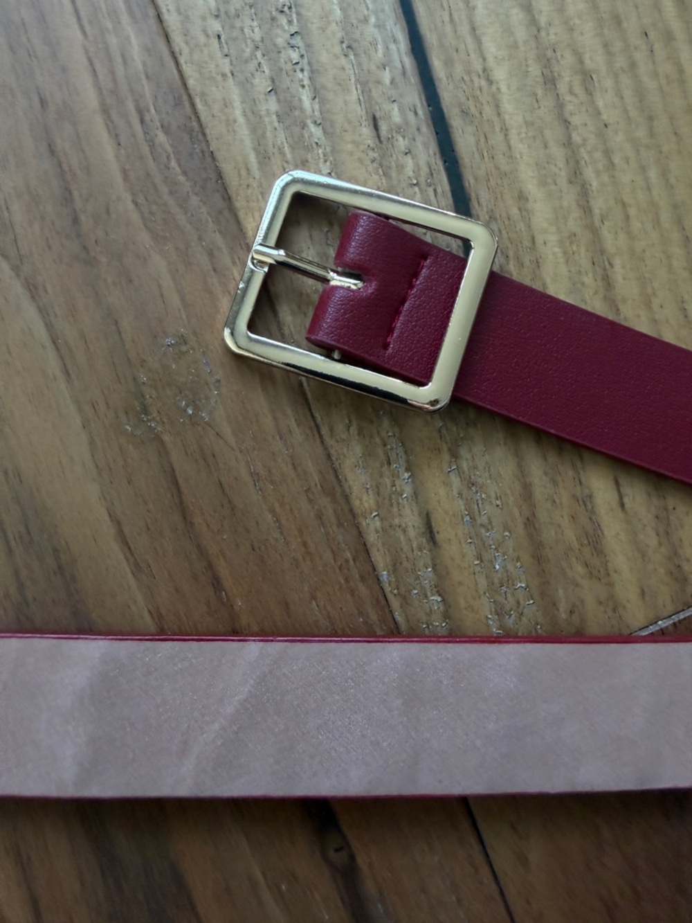 NWOT Red Faux Leather Belt Bag with Bag and with Gold Ring Accent - Picture 6 of 7